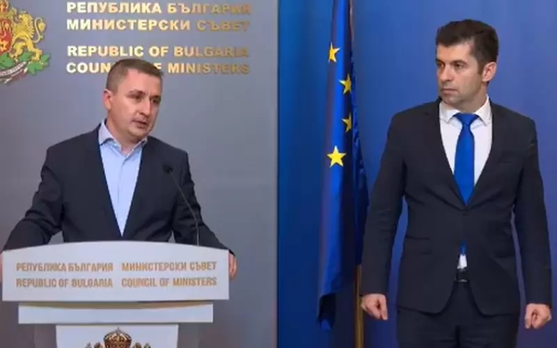 Енергийният министър Александър Николов и премиерът Кирил Петков увериха, че България няма да се поддаде на шантажа на "Газпром"