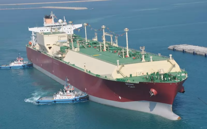 Скокът на доставките за чужбина на втечнен природен газ от Катар през април също са над 100%.
