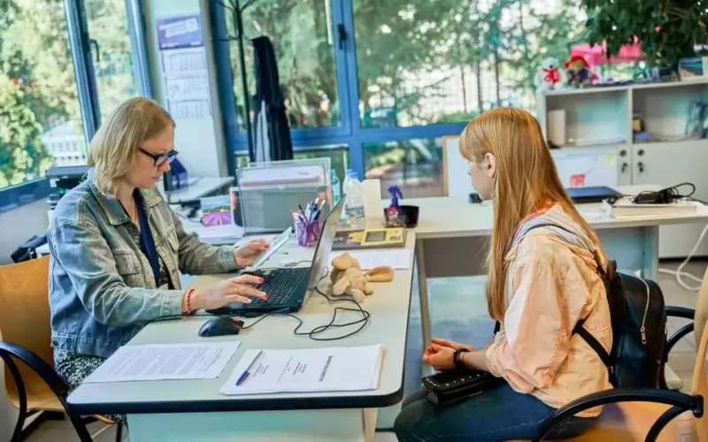 Центърът вече работи на новия си адрес.
