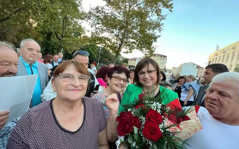 В тази много усмихната, но и стопяваща се количествено идилия, видът на вота е най-малкият проблем...
