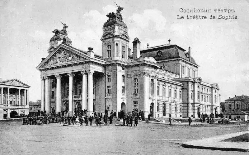 Млади театрали ще възродят старата софийска бохема. 