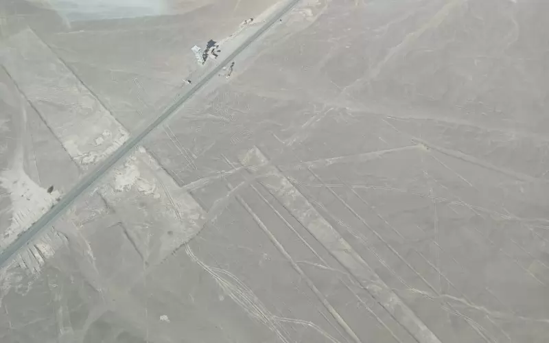 Пустинята Наска, видяна от самолета.