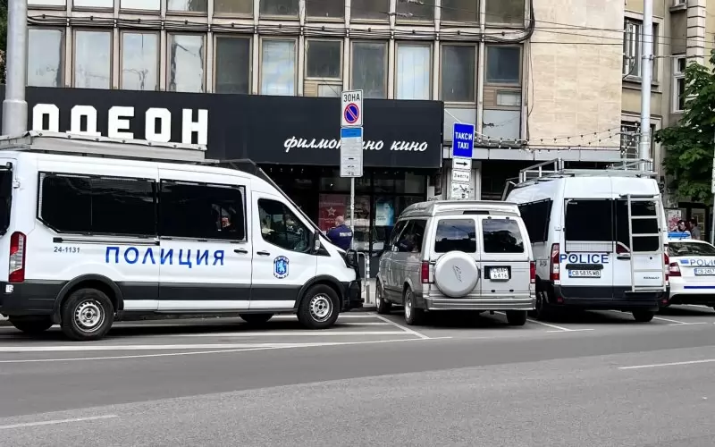 "Военно положение" край "Одеон"