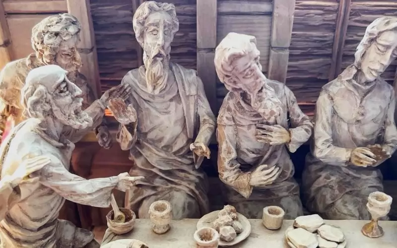 Дърворезба на Симеон Шопов.