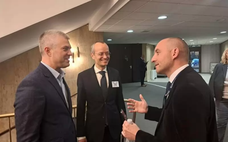 Благомир Коцев и Методи Байкушев се усмихват, без да имат много поводи за усмивки.