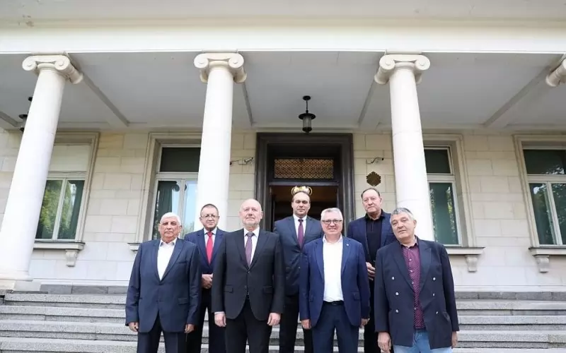 Тодор Тагарев, Ангел Найденов, Аню Ангелов, Бойко Ноев, Велизар Шаламанов, Драгомир Заков и Николай Свинаров.