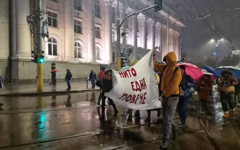 Лошото време не уплаши протестиращите срещу домашното насилие.