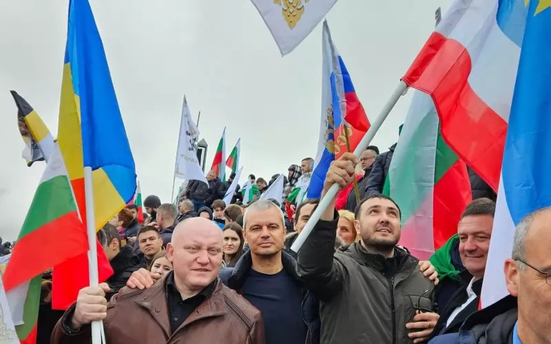 "Възраждане" се очертава като водеща национал-консервативна (и проруска) формация в страната.