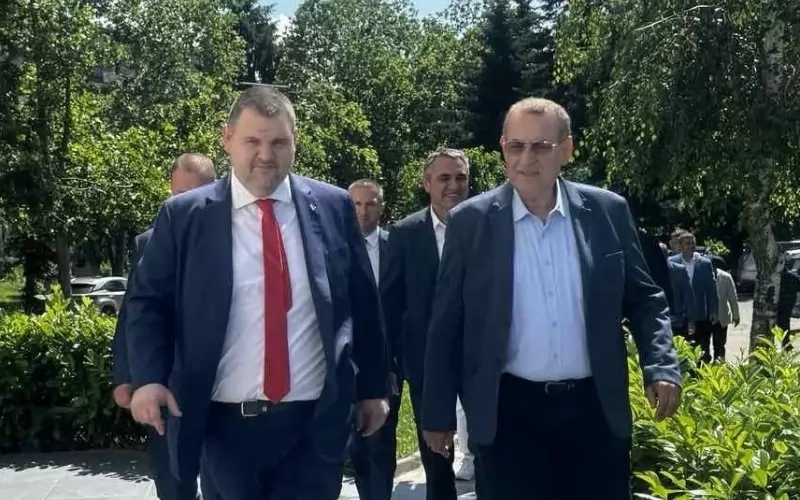 Джевдет Чакъров беше отстранен, веднага след като се помири с Делян Пеевски.