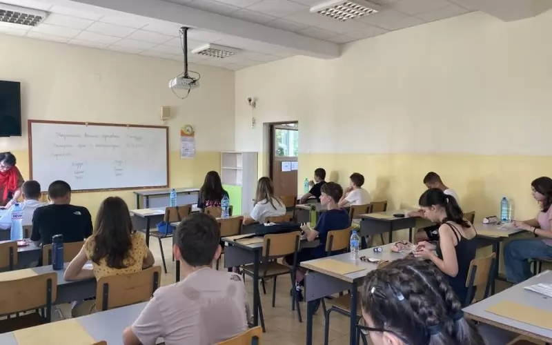 Учениците са в клопката на нереформираната образователна система.