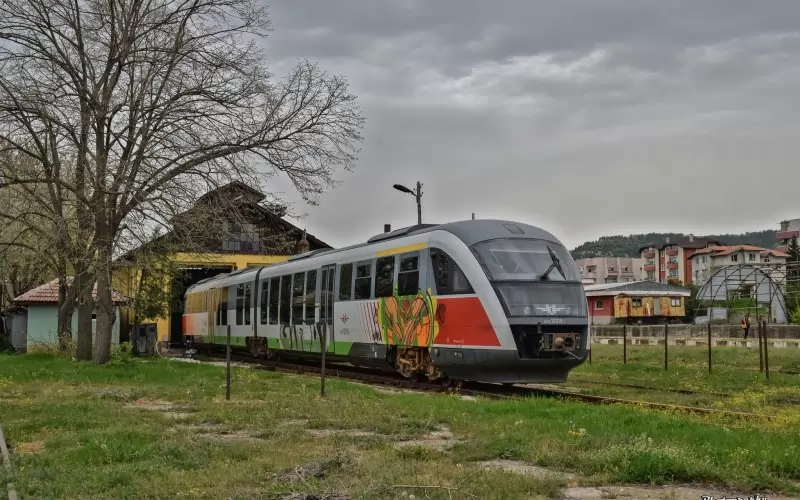 БДЖ се отказа да пренебрегва гарите из Родопите.