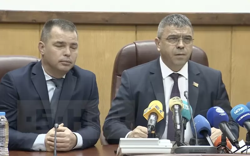 Вътрешният министър Атанас Илков и шефът на Гранична полиция Антон Златанов