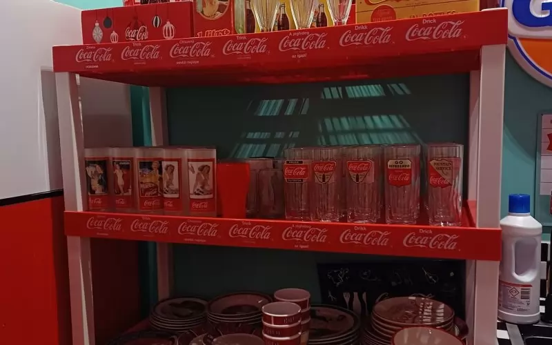 Coca-Cola има многобройни фенове, които държат всичко край тях да е от емблематичната марка, но понякога се появяват и проблеми.