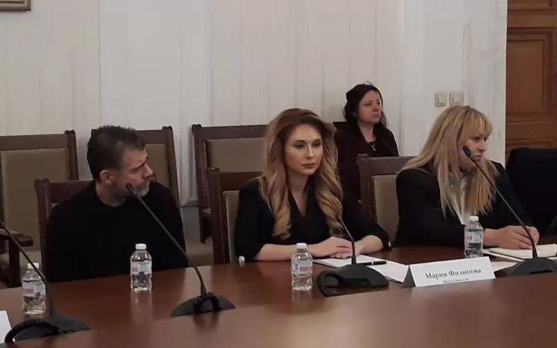Секторът на мобилните услуги е един от най-проблемните за българските потребители - с най-много жалби, наказателни постановления и нелоялни практики, потвърдени от съда, заяви председателят на КЗП Мария Филипова.