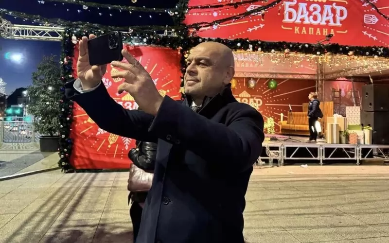 Селфитата трудно ще разсеят Костадин Димитров от проблемите в екипа му. 