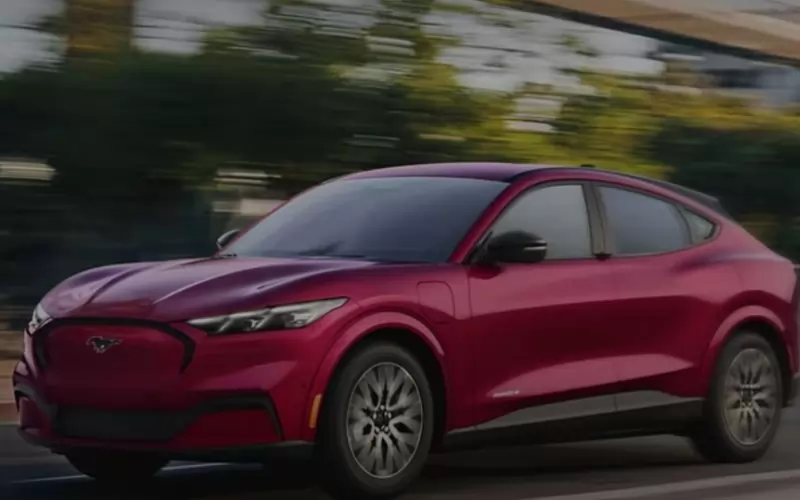 Електромобилите (на снимката: Ford Mustang Mach-E) също носят значителни загуби на компанията