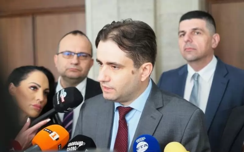 Депутатите от ДБ смятат, че екоминистерството не се справя, и предлагат двете приходни агенции  - НАП и "Митници", да контролират събирането на продуктовите такси. 
