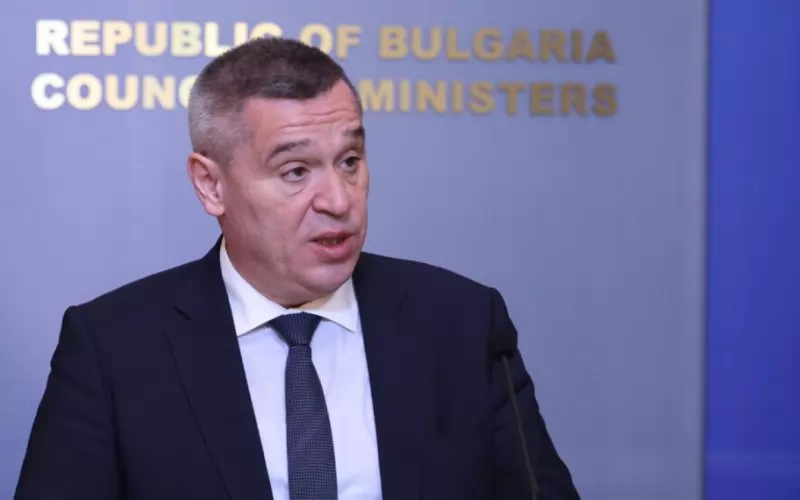 Министър Тахов се оплете за заплатите в горските предприятия. 