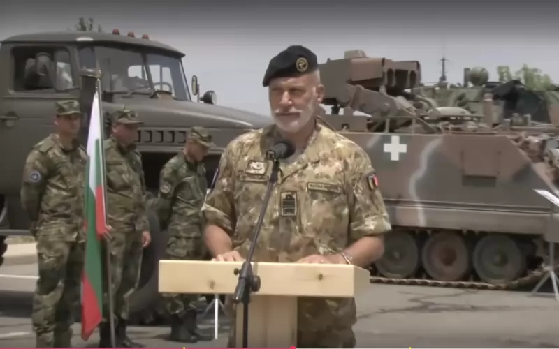Адмирал Джузепе Каво Драгоне на полигона Ново село
