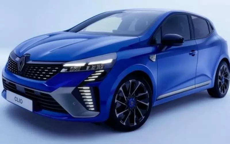 Най-продаваната кола в България през първите 6 месеца - Renault Clio.