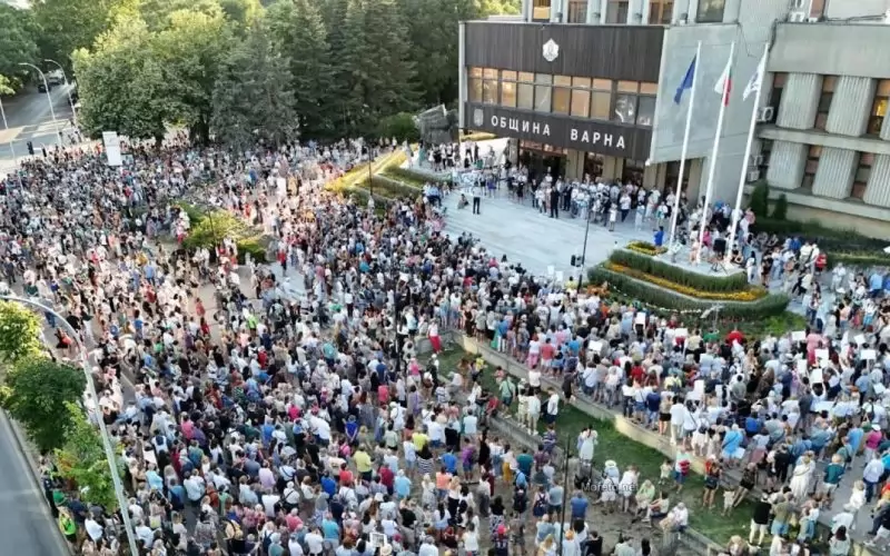 Арестуван кмет, протести, неразбории в общинското ръководство... - сложна е ситуацията във Варна.