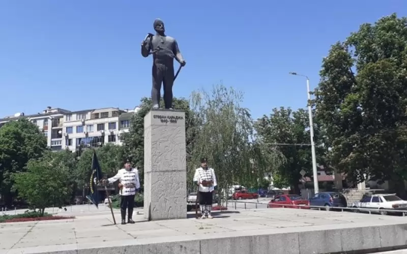 Паметникът в Тулча ще е реплика на русенския.