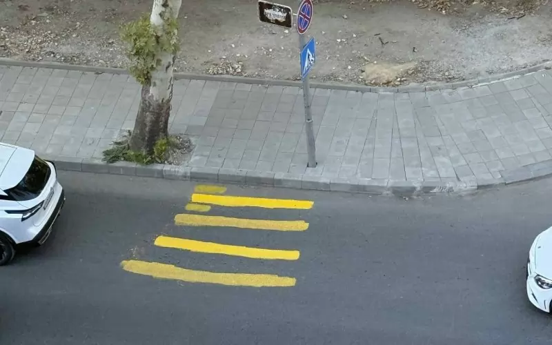 Пешеходна пътека за чудо и приказ.