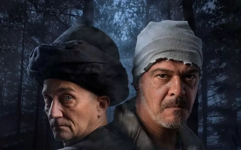 Стоян Радев (вляво) като Караибрахим и Симеон Лютаков като Манол кехая.