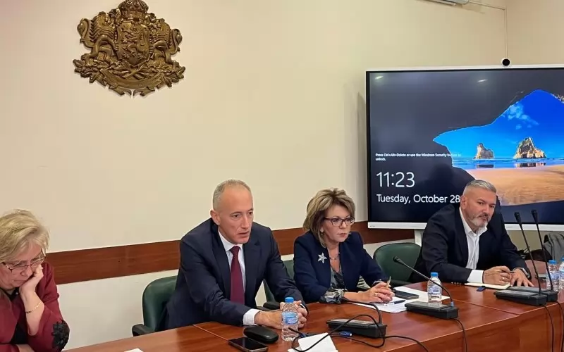 Красимир Вълчев на среща с кариерни консултанти.