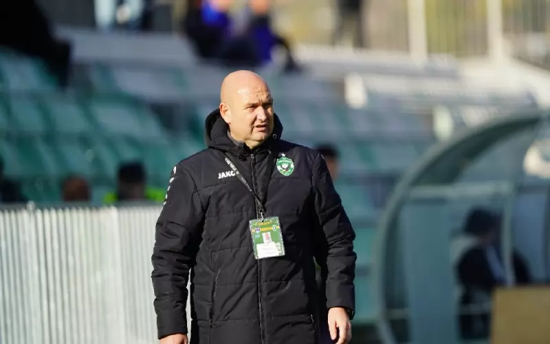 На 19 октомври Тодор Живондов води дубъла на "Лудогорец" при победата над "Черноморец 1919" с 4:2 (на снимката), а днес бе начело на първия отбор в мача срещу бургазлии от турнира за Купата на България.