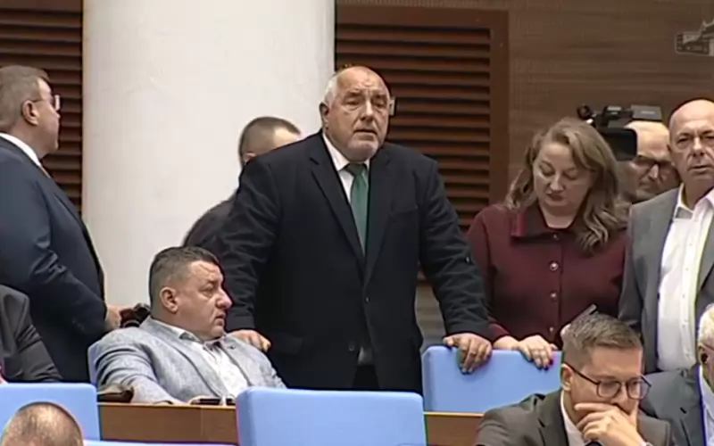 Като подаде оставка на кабинета, Борисов може да намали щетите за ГЕРБ и лично за себе си.