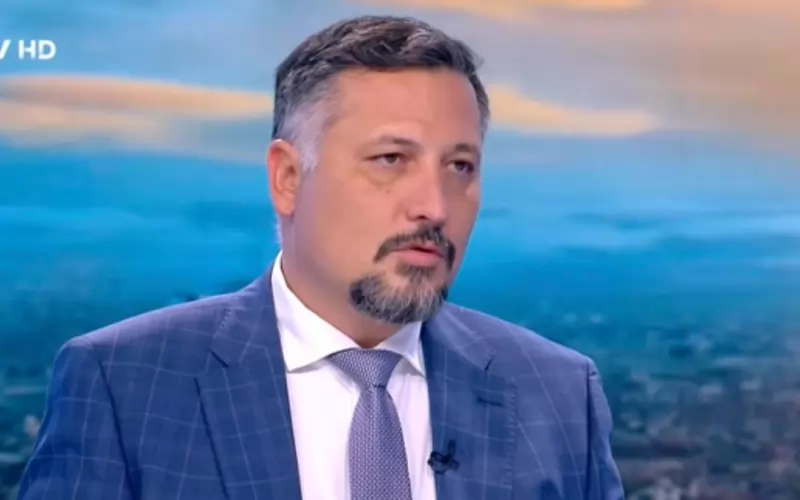 Кметът на Изгрев Делян Георгиев не приема аргумента, че в квартала има достатъчно детски градини и счита за полезно да се построи още една за деца от други райони. 