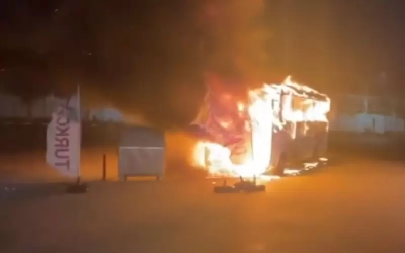 Автобусът е горял буквално като факла