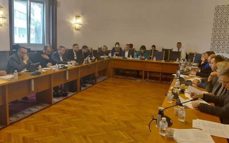 За около час и половина правната комисия одобри дългия законопроект на депутатите от ГЕРБ-СДС.