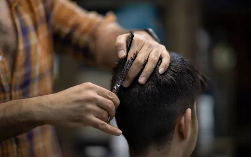 Фризьорските услуги са поскъпнали средно с 18% за последните 12 месеца, отчете НСИ.