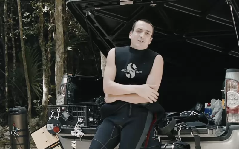 Ивайло Калушев от времената в Мексико. Тогава там е бил и Валери. Той не показва лицето си в интервюто. 