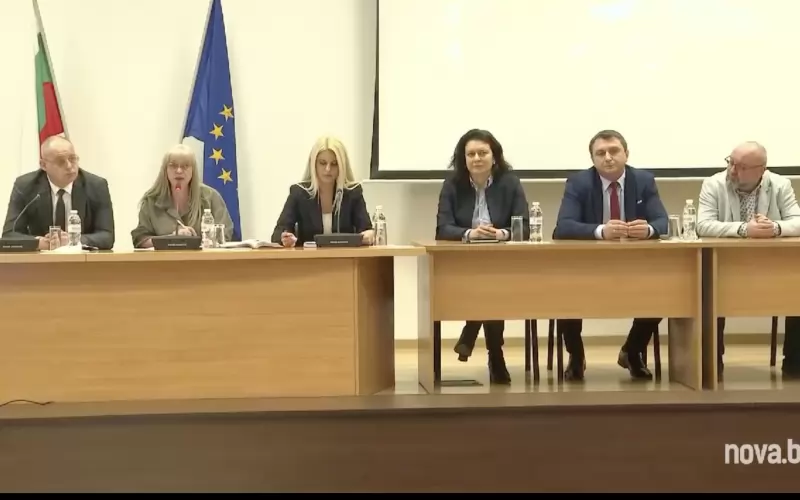 Представителите на МВР и прокуратурата не успяха да убедят в обществото, както че нещо са установили, така и, че поднесената информация не е манипулирана