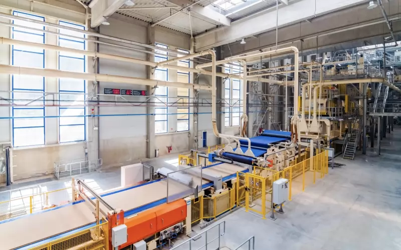 "Кроношпан" обжалва в съда заповедта за спиране на линията за ПДЧ.