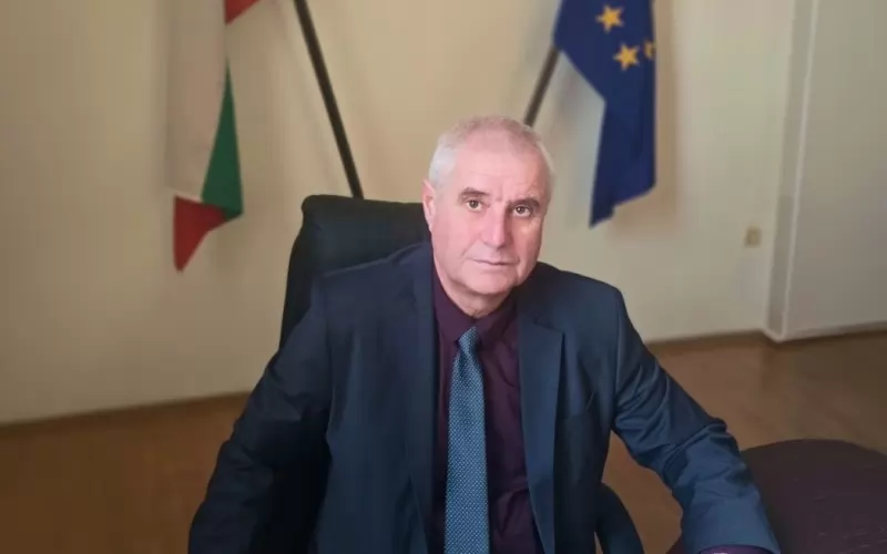 Атанас Михов