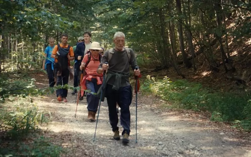 Кадър от сериала: маршрутът по билото на Стара планина е тежък, но още по-трудно е пътуването към самия себе си...