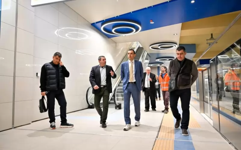 Столичният кмет Васил Терзиев инспектира бъдещия нов участък на метрото