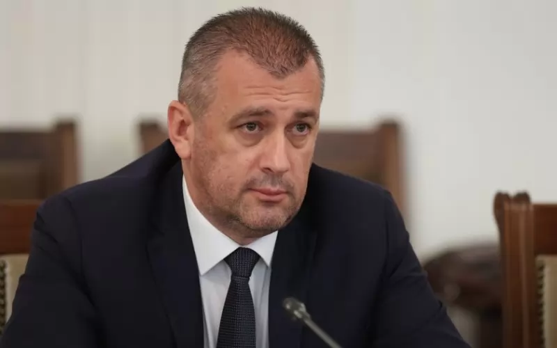 Министърът на транспорта Георги Пеев ще прави оздравителни програми на БДЖ, НКЖИ и Български пощи.