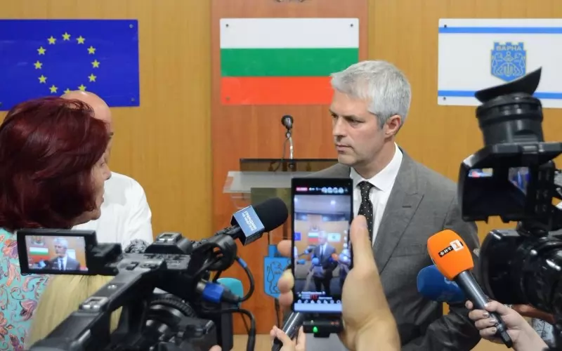  Все повече ще бъдат въпросите към Благомир Коцев с привършването на мандата.