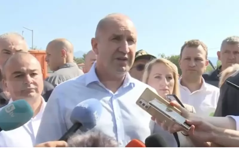 Румен Радев