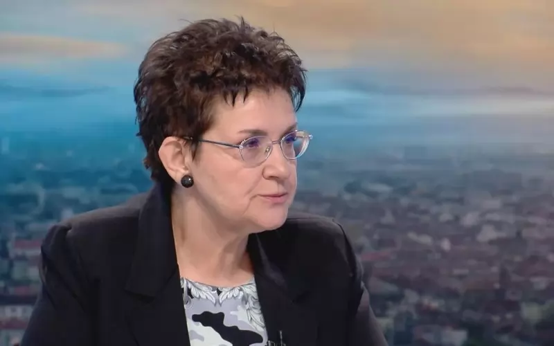 Преди две години Людмила Петкова като служебен финансов министър също се опита да обложи допълнително банките, но не успя.