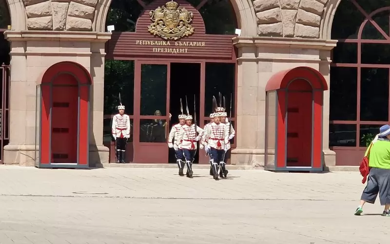 България вече имаше бивши сътрудници на ДС и като президент, и като вицепрезидент.