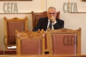 МВР се жалва, че полицаите били 20 пъти по-малко от охранителите