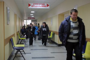 Незначително увеличение на болничните изплащани от НОИ от четвъртия ден