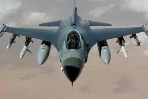 Правителството планира да приключи преговорите за F-16 през лятото