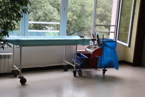 Лечебните заведения очакват отмяна на решението за намаляване на таксата